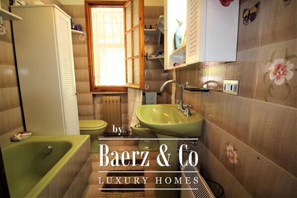 photo 55 Villa for sale 350 m²