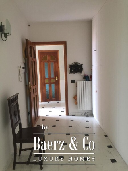photo 24 Villa for sale 405 m²