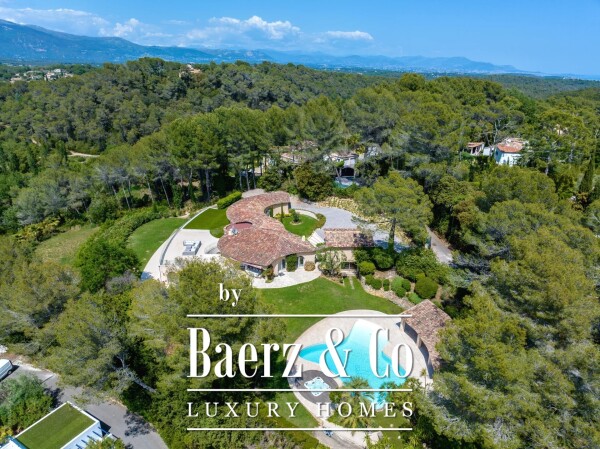 photo 2 Villa with view on Castelleras Castle