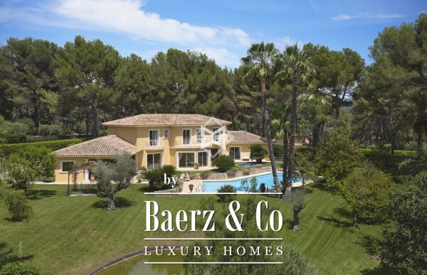 photo 1 Magnificent property - Private domain