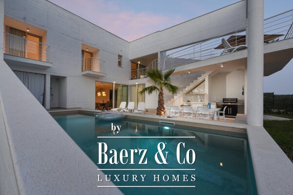 photo 1 Zadar, Debeljak, Luxuriously furnished villa with pool and sea view