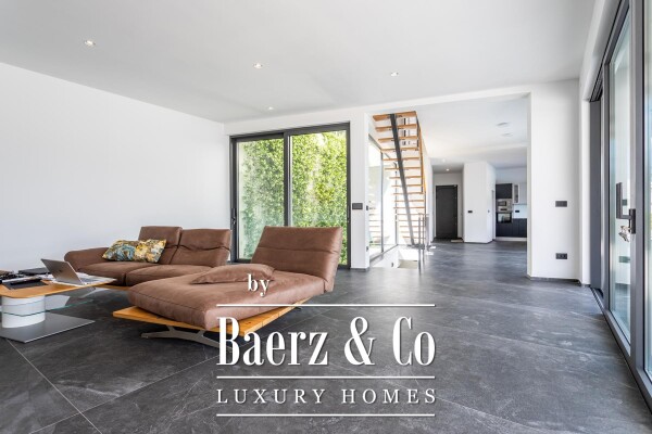 photo 6 Okrug Donji, modern villa in the second row from the sea