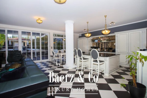 photo 1 Rovinj, beautiful villa in the center of Rovinj, sea view NKP 400 m2