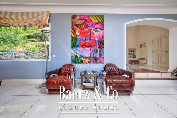 photo 7 Beautiful villa located in a quiet area with panoramic view