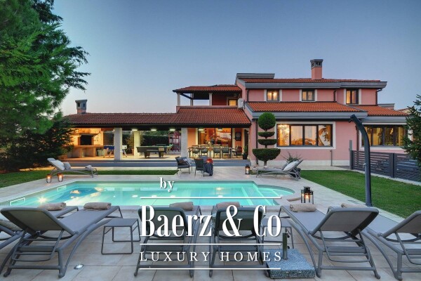 photo 14 Pula, Veli Vrh - beautiful luxurious and modern house 347 m2 with a pool of 27 m2