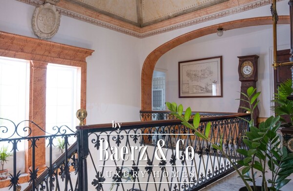 photo 6 MANSION HOUSE IN THE HEART OF THE OLD TOWN