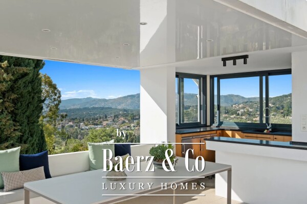 photo 9 Magnificent Californian Villa Offering  Breathtaking View