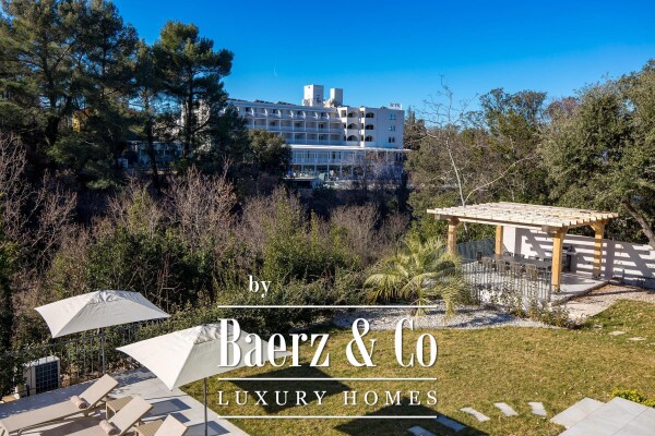 photo 16 Island of Krk, Malinska, luxury villa with two apartments in the first row to the sea