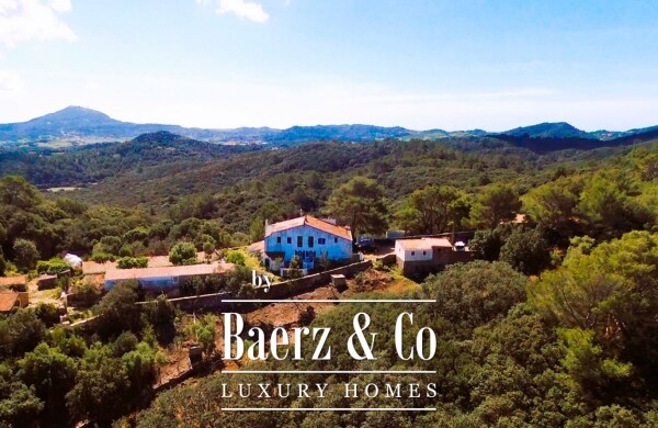 photo 2 PRIVACY, NATURE AND UNOBSTRUCTED VIEWS