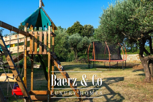 photo 13 Istria, Rakalj, modern villa with a large outdoor heated pool and a large garden