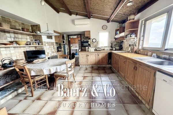 photo 7 beautiful quiet property with sea view, one of a kind