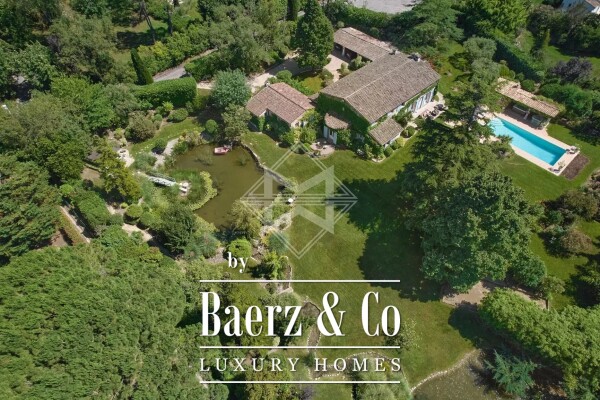 photo 2 Exceptional provencal style. property in a gated domain