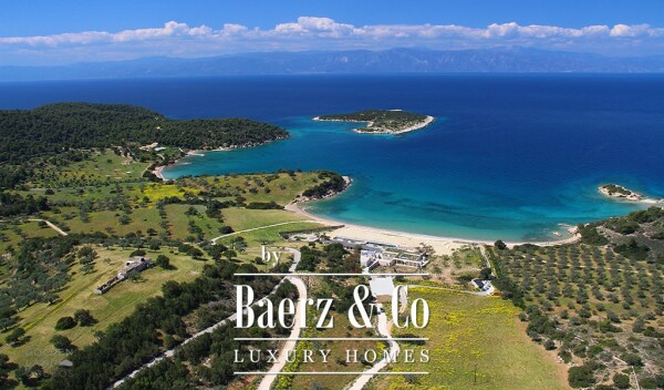 photo 11 Unique Peninsula