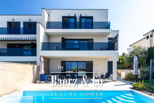 photo 1 Rogoznica, luxury villa with pool and panoramic view