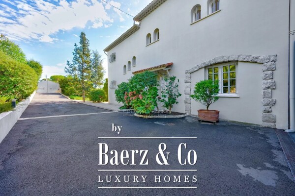 photo 20 Beautiful property with sea views