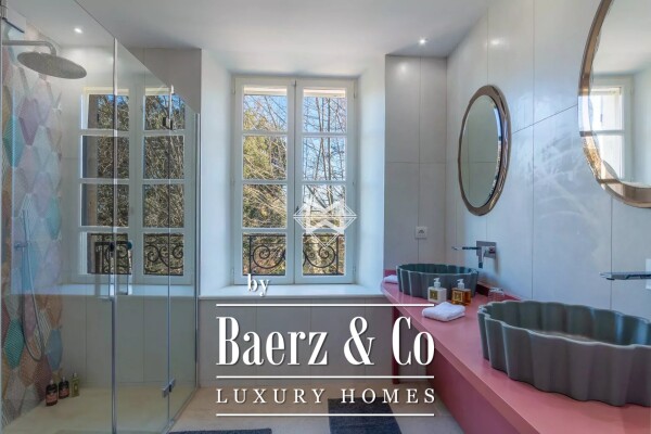 photo 17 Charming property set on a 10-hectare park