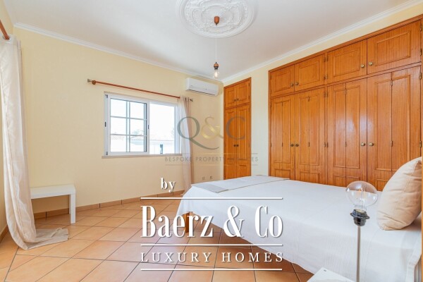 photo 15 Beautiful luxury home in Almancil, Almancil