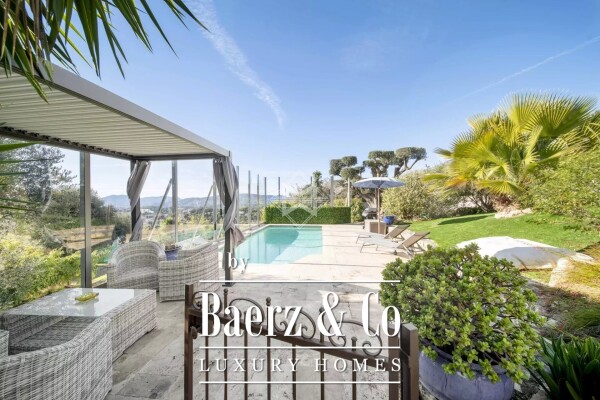 photo 3 Charming property with panoramic sea view