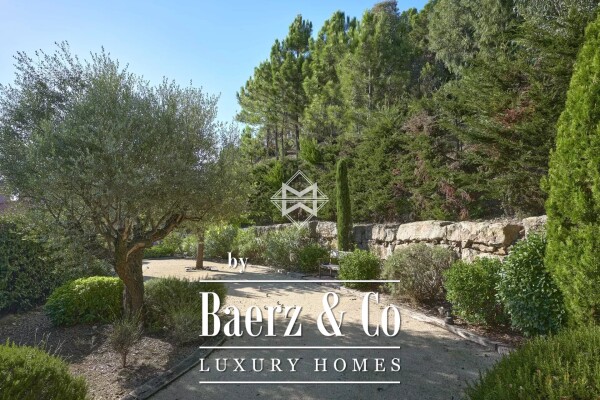 photo 11 Luxury villa with dominant sea view