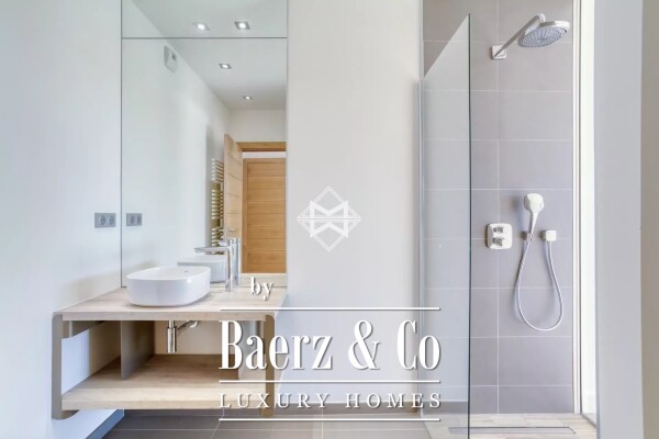 photo 10 Luxurious villa with sea view