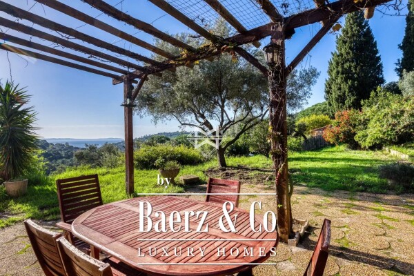 photo 12 Villa in Harmony with Nature - Le Lavandou