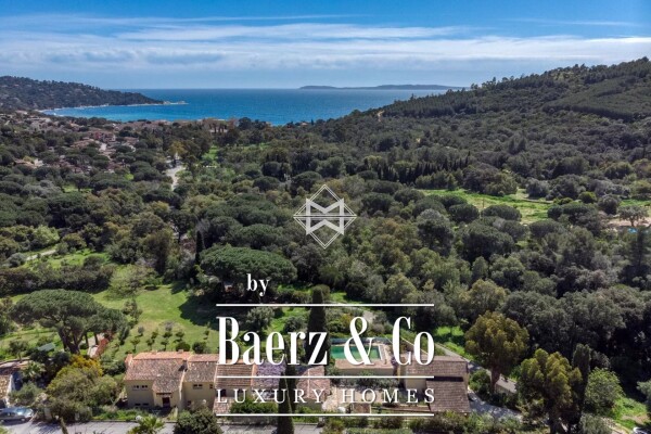 photo 1 Property with 2 Villas and Swimming Pool - Le Lavandou