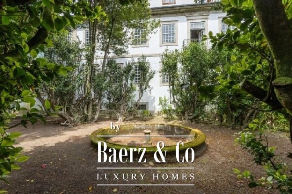 photo 1 Beautiful palace from the end of the eighteenth century