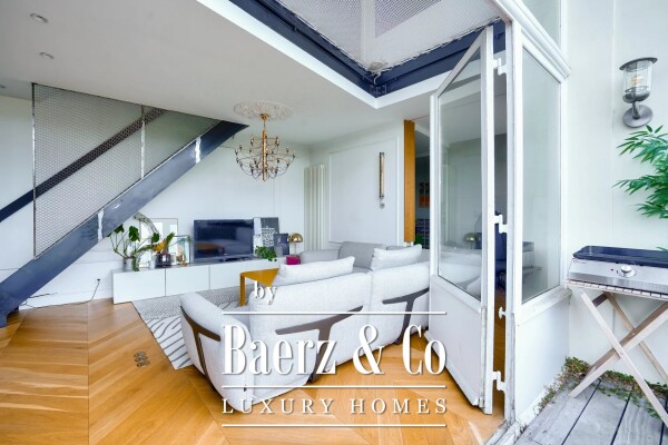 photo 11 Top Floor Duplex with Stunning Views of Île Seguin