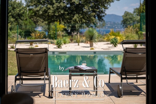 photo 1 Villa Gassin - Beach by feet and 5 min St Tropez