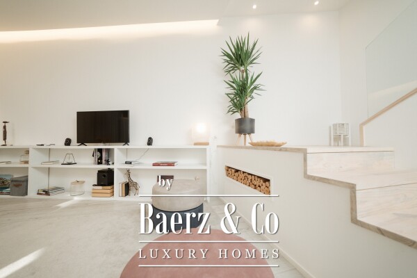 photo 7 1930s building downtown Porto