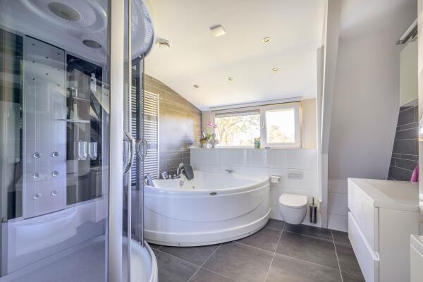 photo 5 Provincialeweg Oost 64