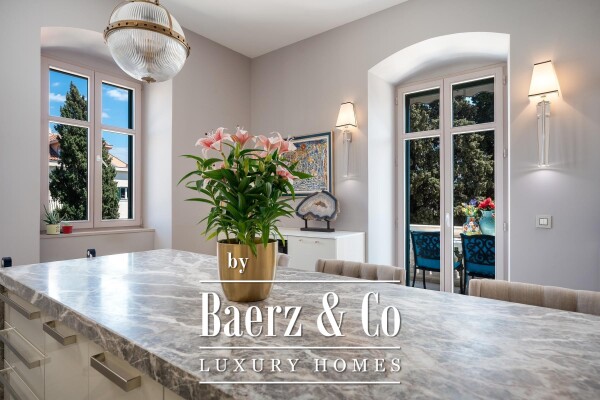 photo 9 Split, luxurious three-bedroom apartment - shared pool and garage