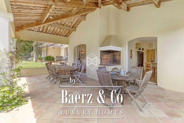 photo 9 Gigaro Beach on foot – elegant Provençal villa