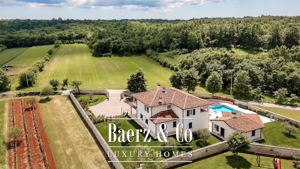 photo 44 Luxury Villa with a large pool and complete privacy – near Poreč