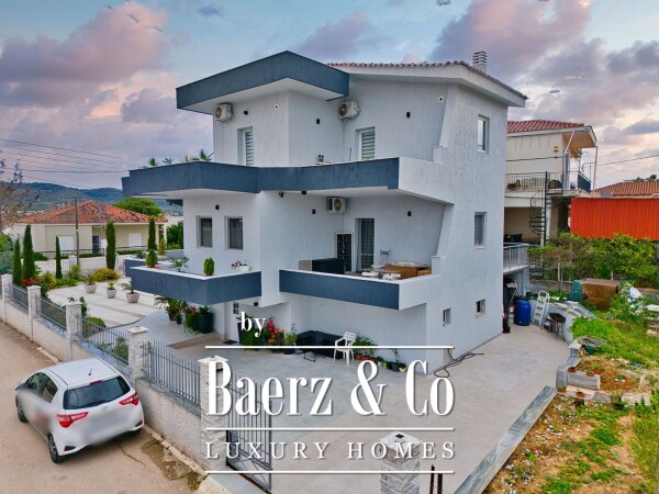 photo 1 1680683 - Detached house For sale, Midea, 287 sq.m., €680.000