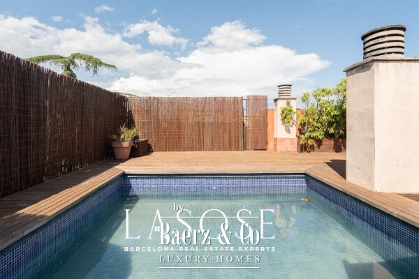 photo 1 Barcelona, Les Tres Torres