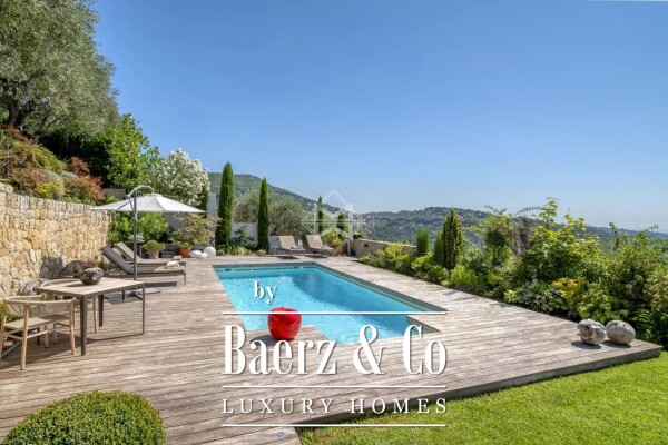 photo 1 Panoramic sea view