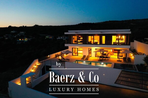 photo 3 Pag – Jakišnica -Luxury villa with heated pool, 4 en-suite bedrooms and wellness – 90 m from the sea