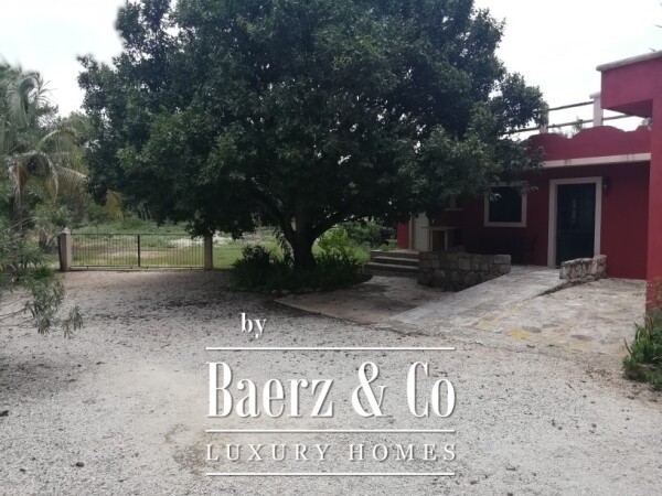 photo 30 Street 18 x 33 Izamal 