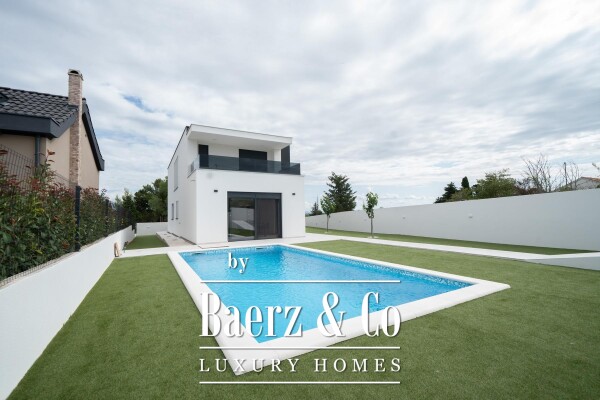 photo 1 Zadar, Crno, modern villa with pool in a beautiful location