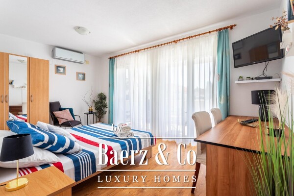 photo 22 Čiovo, Okrug Gornji, furnished house with four apartments and outdoor kitchen, 3rd row from the sea