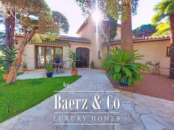 photo 1 VILLA IN SAINT RAPHAEL