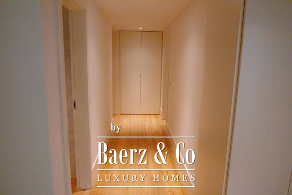 photo 14 A beautiful  three bedroom  with views of Bolhão Market