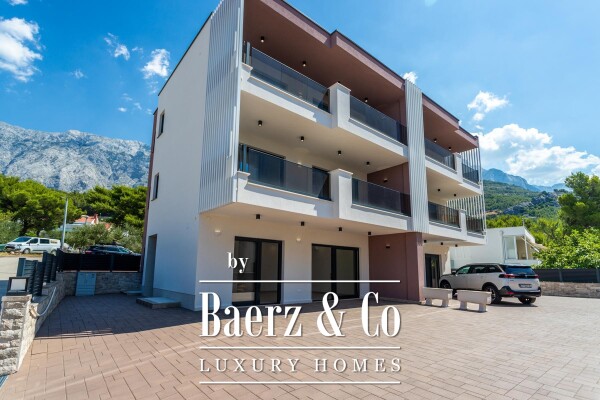 photo 1 Promajna, luxurious semi-detached house with a sea view, close to the center and the beach