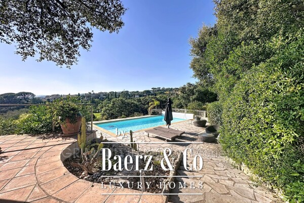 photo 5 sea view house, secure estate