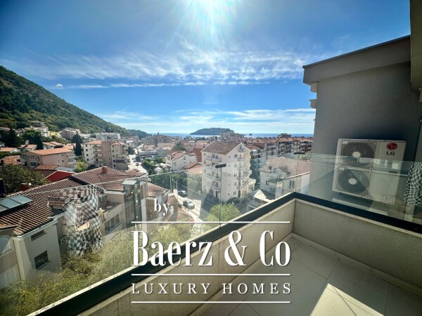photo 5 Penthouse in Budva with 2 Galleries and a Sea view