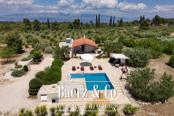 photo 1 Sutivan, a unique Mediterranean estate with a villa, swimming pool, and expansive olive grove