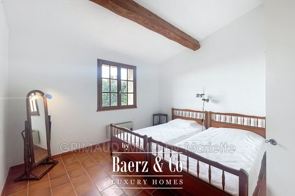 photo 6 house with sea view, renovation needed