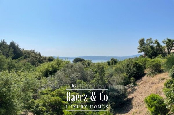 photo 8 house with sea view, renovation needed