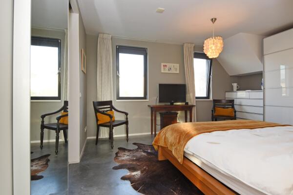 photo 38 Glaskloksingel 59